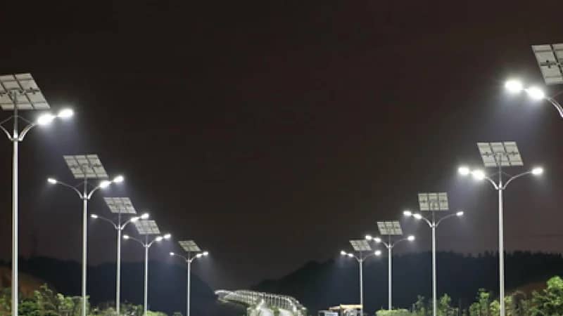 هيئة الطرق ‬: انخفاض الوفيات 92% بعد إنارة التقاطعات بالطاقة الشمسية