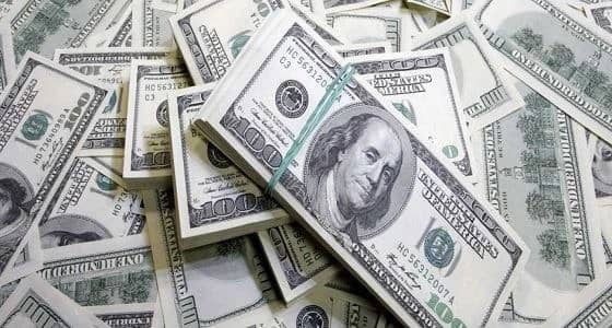 ساعد جدته فربح آلاف الدولارات .. تعرف على قصته