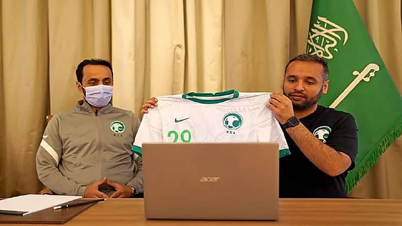 الأخضر يرتدي الزي الأبيض في مواجهة فلسطين