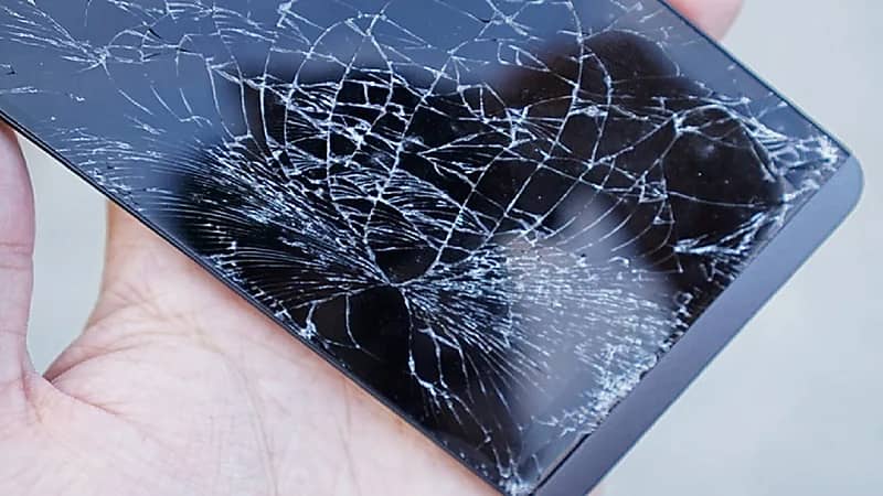 كيفية استخراج الصور من هاتفك المكسور