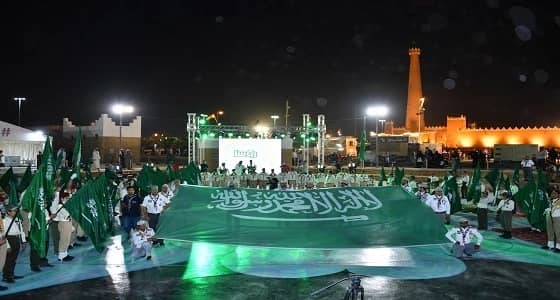 بالصور.. " نائب وزير التعليم " يزور جناح الوزارة بـ " الجنادرية 32 "