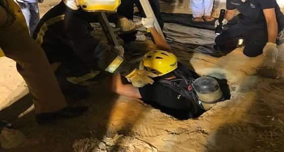 وفاة طفل إثر سقوطه في خزان صرف صحي بجدة