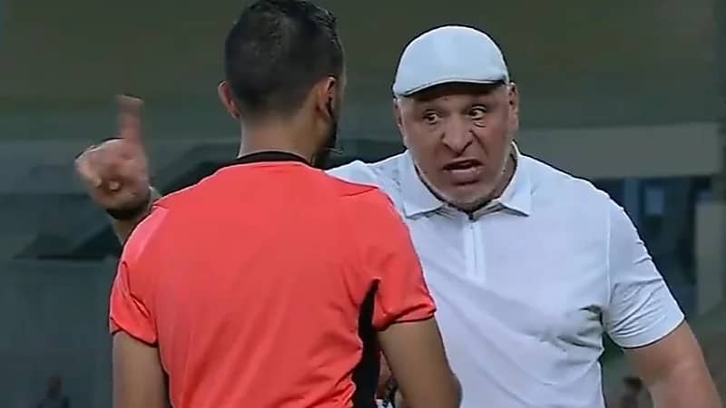 مدرب الخلود ينفجر غضبًا بسبب التحكيم .. فيديو