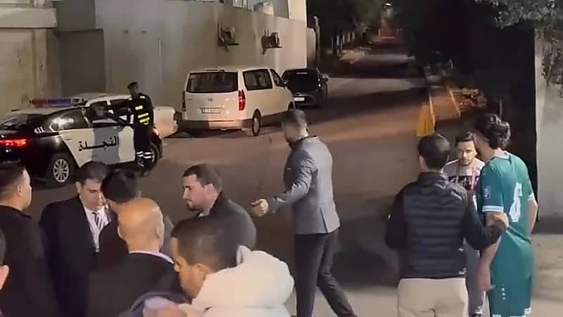 منتخب العراق ينسى لاعباً في استاد عمان