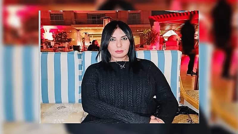 طليقة العريان تروي تفاصيل مشاجرة ابنها في لبنان