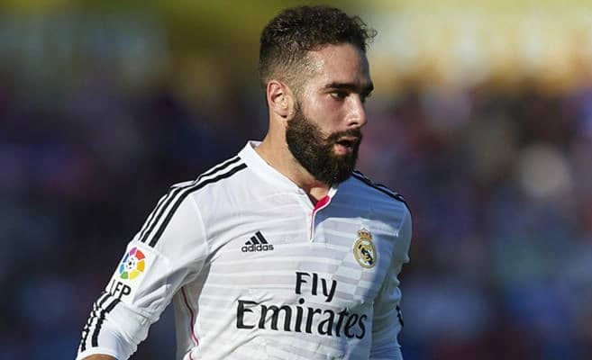 " كارفخال " يغيب عن ريال مدريد شهرا بسبب إصابة في الركبة