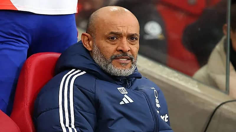 نوتنجهام ينفي مفاوضات الهلال لضم سانتو