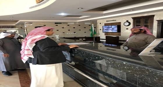 تحرير 13 محضر ضبط على منشآت إيواء مخالفة ببيشة