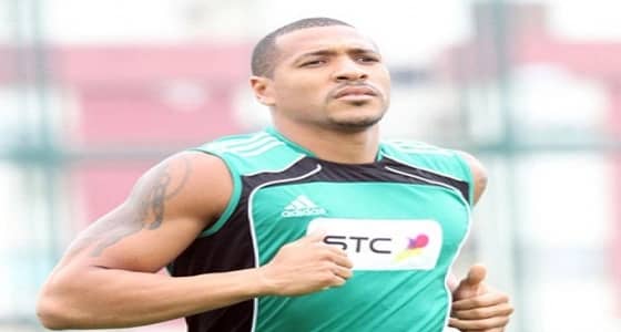 فيكتور سيموس يفاجئ الأهلي قبل مباراة الوحدة