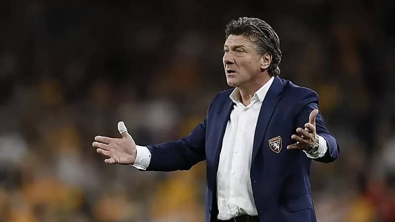 ماتزاري يقترب من قيادة العين الإماراتي خلفًا لـ "كريسبو"