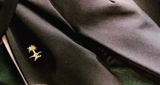 التجارة: ضبط مروجي العباءات التي تحمل شعار الدولة لمعاقبتهم