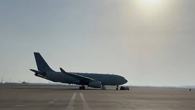 طائرة كورية بقاعدة الملك عبدالله الجوية تنتظر وصول رعاياها من السودان لجدة