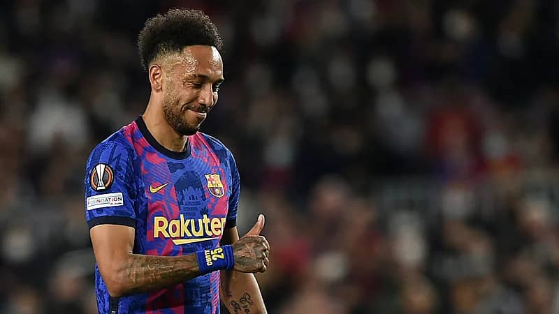 منافسة شرسة بين تشيلسي ومانشستر يونايتد لضم أوباميانج