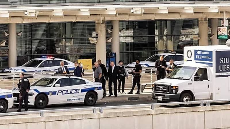 اشتباك مسلح أمام مطار تورنتو ينتهي بمقتل رجل