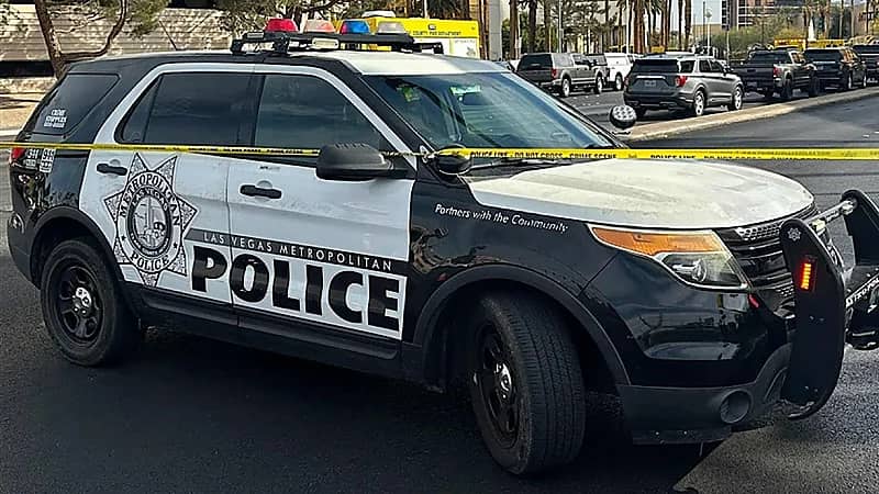 ‎عشرات التهم لأربعينية استغلت تطبيقات مواعدة لاصطياد الأثرياء