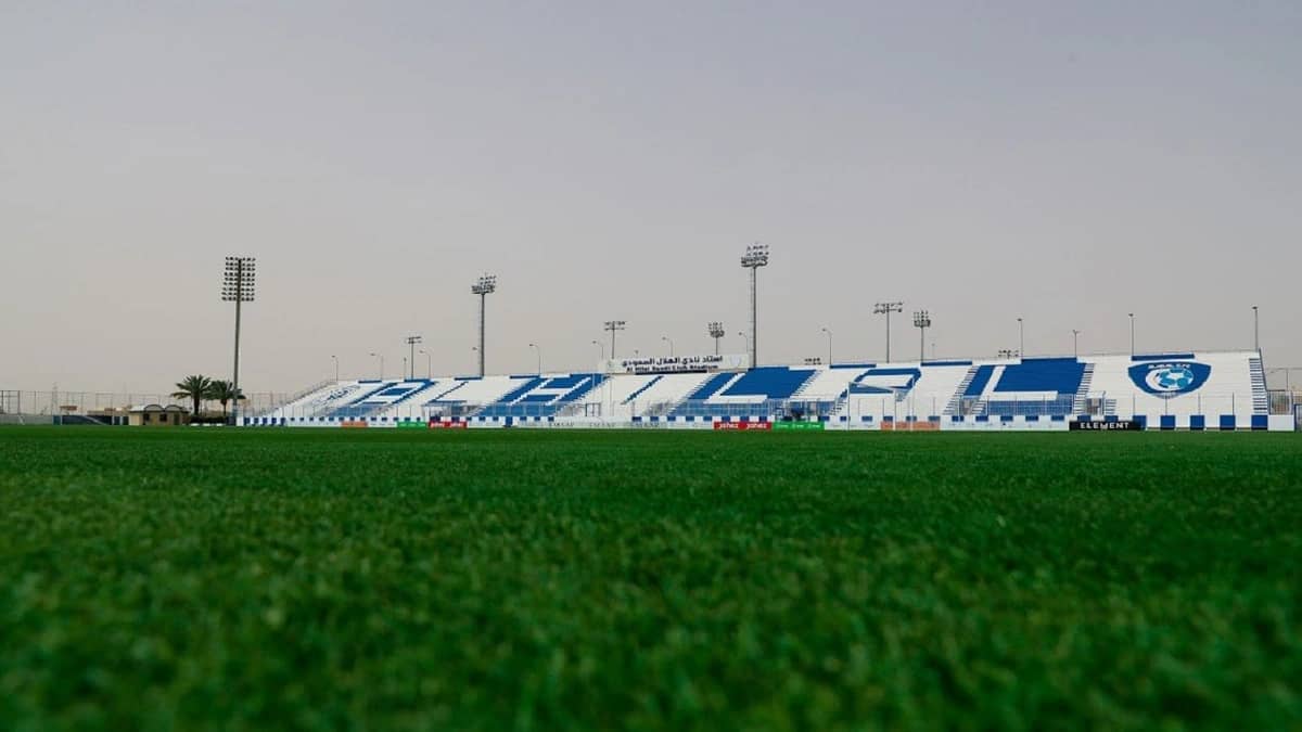 شاهد.. الهلال يُثير شغف الجماهير بصور جديدة لملعب النادي