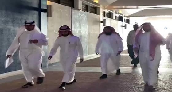 بالفيديو.. " بن نافل " يقدم ملف ترشحه لرئاسة الهلال