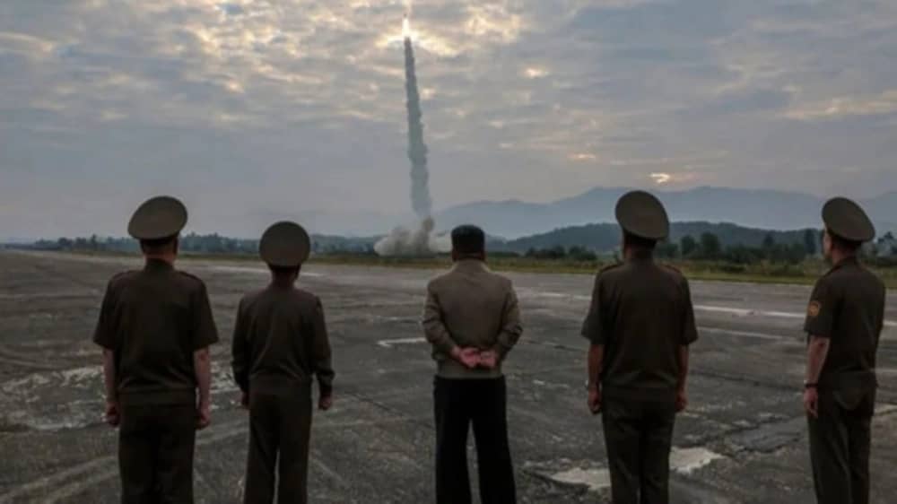 إطلاق صاروخ باليستي من كوريا الشمالية باتجاه بحر اليابان