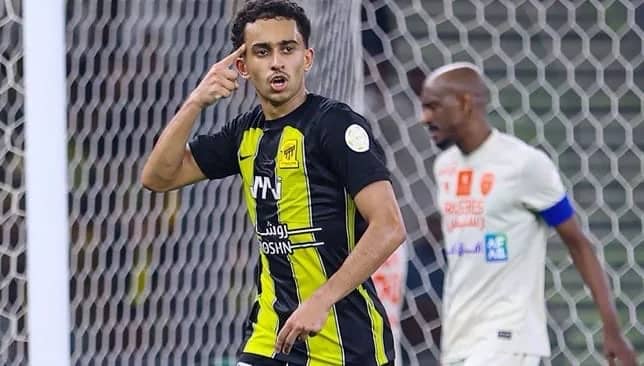 أحمد الغامدي مطلوب في 11 نادياً