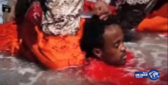 بالفيديو والصور .. داعش تعدم اعضائها غليا بالماء  لهروب من المعارك بالعراق