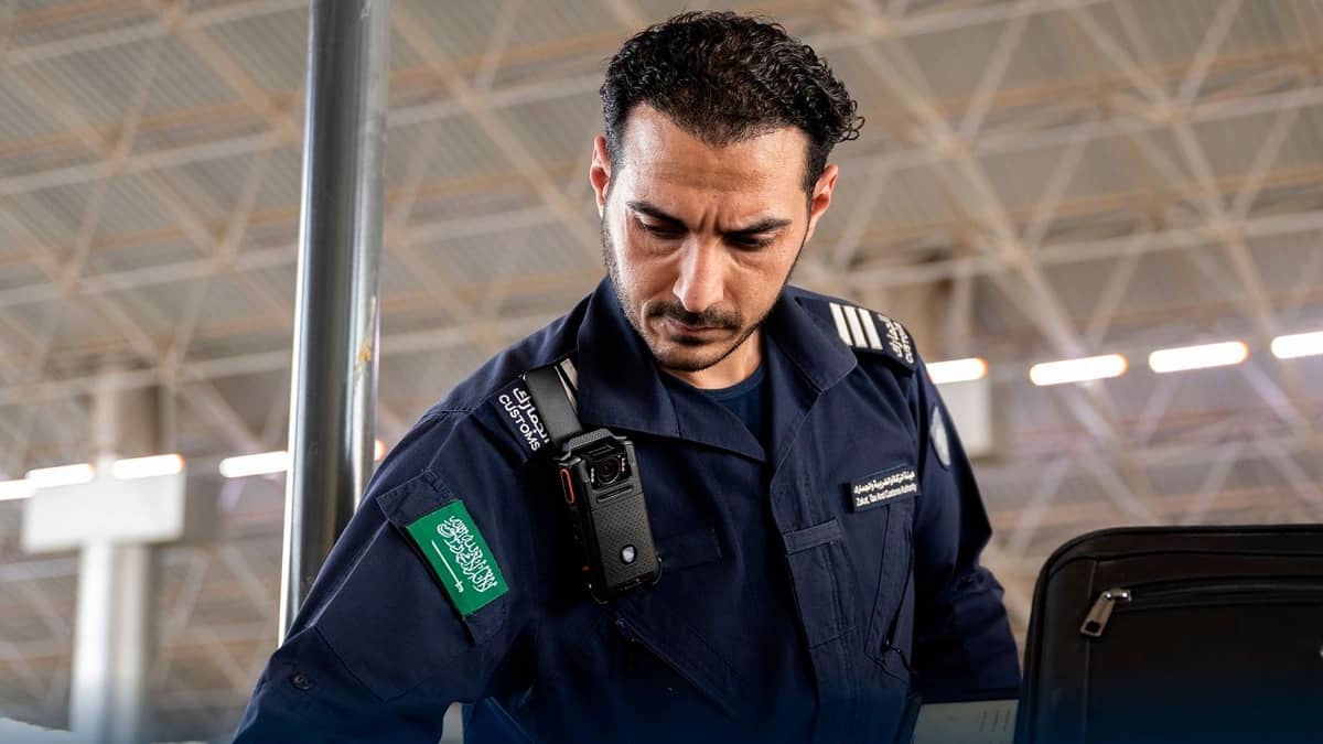 الجمارك تحبط 1629 حالة تهريب أسلحة ومواد مخدرة ومبالغ مالية