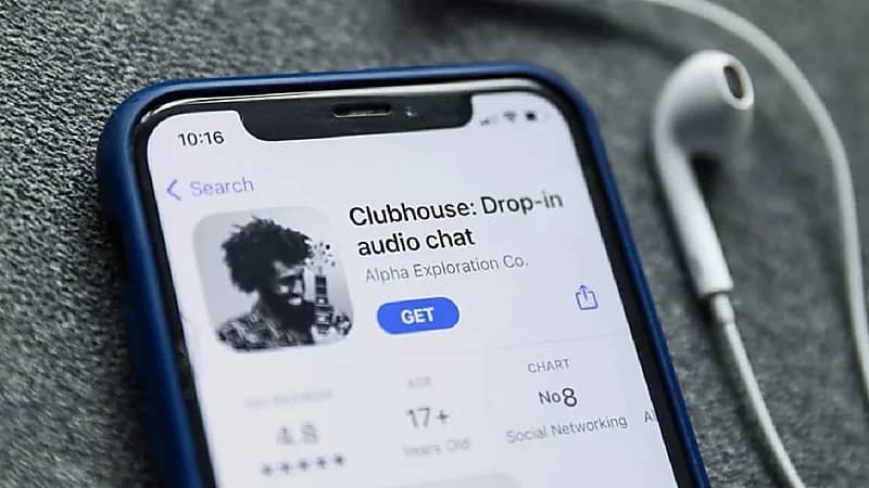 تطبيق كلوب هاوس يعرض بيانات مستخدميه للبيع