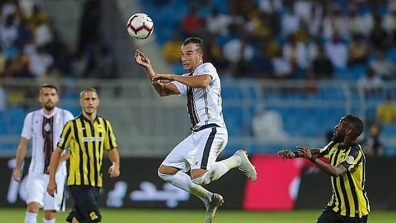 الأهلي قد يصرف النظر عن التعاقد مع بلعمري