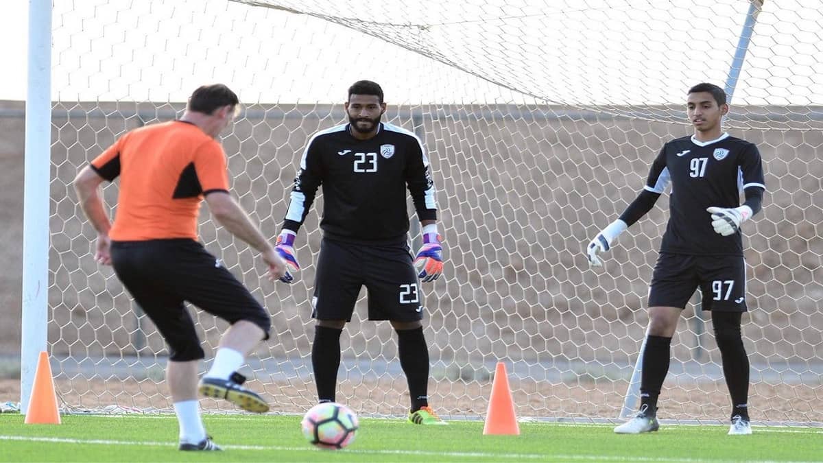 الشباب والفيحاء يجريان معسكر إعدادي في الباحة