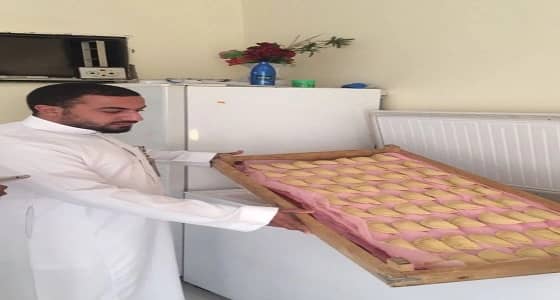 إتلاف 250 كجم معجنات في معمل مخالف بحي المنتزهات