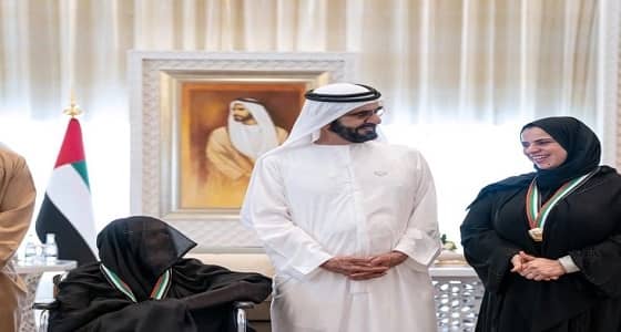 بالصورة..محمد بن راشد للمرأة التي بحث عنها: أثلجتِ صدورنا