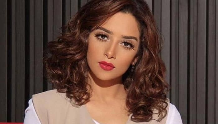 حملة "بلقيس اخرسي" تصدم الفنانة اليمنية