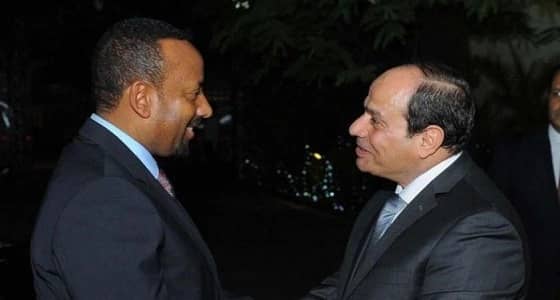 فيديو طريف للسيسي يقسم لرئيس وزراء إثيوبيا : " والله لن نضر بكم "