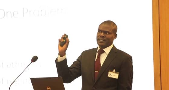 «فإذا جاء أجلهم لا يستأخرون ساعة ولا يستقدمون»..وزير سوداني ينجو من الطائرة المنكوبة بالصدفة