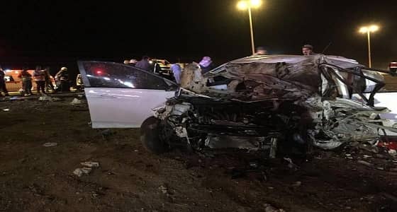 مصرع وإصابة 7 أشخاص في حادث تصادم بالطائف