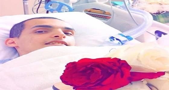 رغم مكوثه بالعناية المركزة.. " طالب " ينهي دراسته المتوسطة والثانوية بعسير