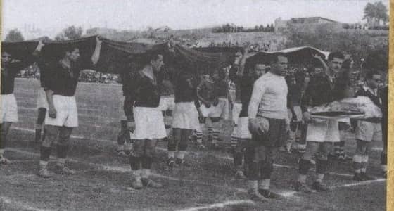 صورة نادرة لمباراة تجمع المنتخب الوطني وسوريا