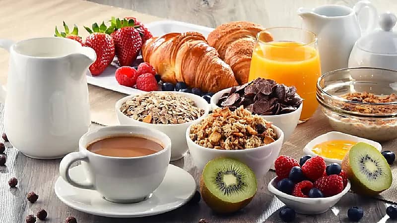 النمر: الوقت المثالي للفطور قبل 8:30 صباحاً