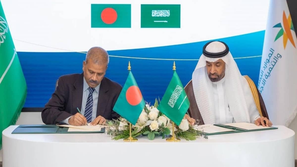 الموارد البشرية توقع اتفاقية عمالية مع جمهورية بنغلاديش الشعبية