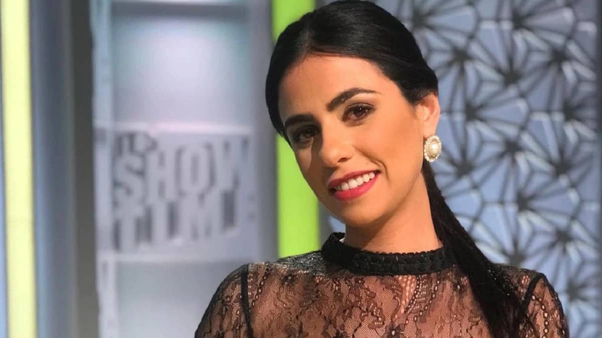 " كورونا " يلاحق مذيعات مصر وزوجة أحمد السقا في خطر