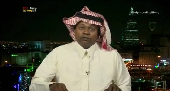 بالفيديو..سعيد العويران يغني للأخضر : " صحصح "