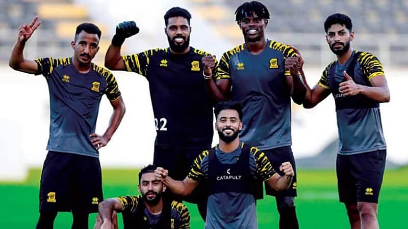 مدرب الاتحاد يكلف فيليبي وهنريكي بتأدية مهام خاصة أمام الهلال 