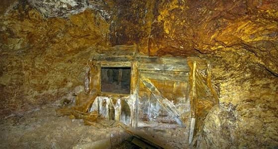 " الطاقة " تسعى لحماية 370 موقعا من منقبي الذهب