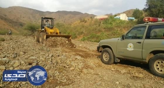 بالصور.. إعادة فتح طريق جوة شهدان في جازان