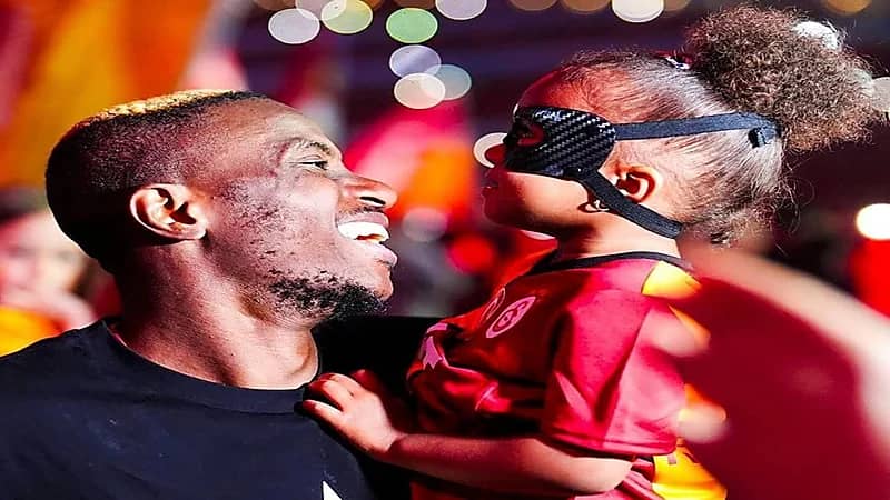 ابنة أوسيمين تطلب منه التمسك بـ غلطة سراي