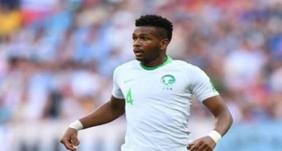 بيتزي يحاول جذب البليهي لسان لورينزو الأرجنتيني