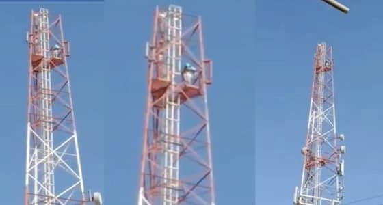 لحظة مروعة لمحاولة انتحار فتاة من أعلى برج اتصالات