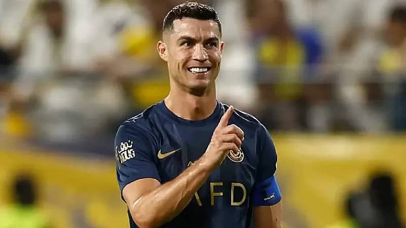 تحركات جادة تُقرب الهلال من ضم رونالدو