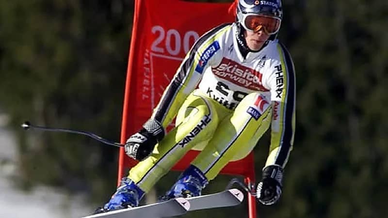 صاعقة تنهي حياة بطل تزلج نرويجي