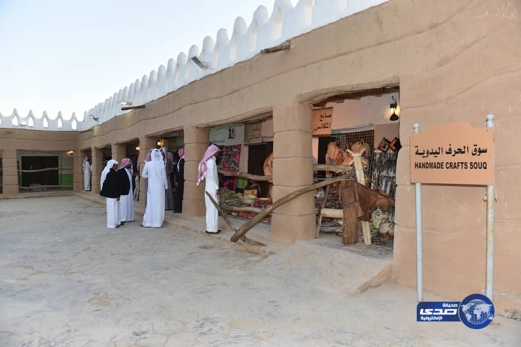 شهد ركنها إقبال كثيف من زوار الجنادرية  "الجنبية والخنجر " رمز نجراني في كل المناسبات