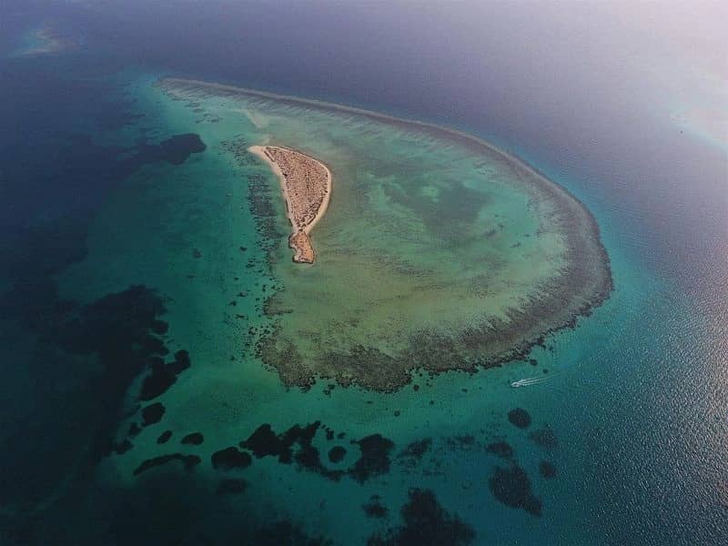 تبوك.. منطقة الـ 100 جزيرة